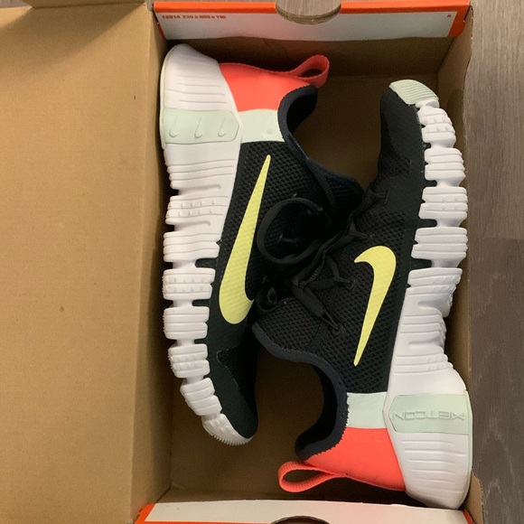 NWT Rare Nike Free Metcon 3 - Picture 13 of 13